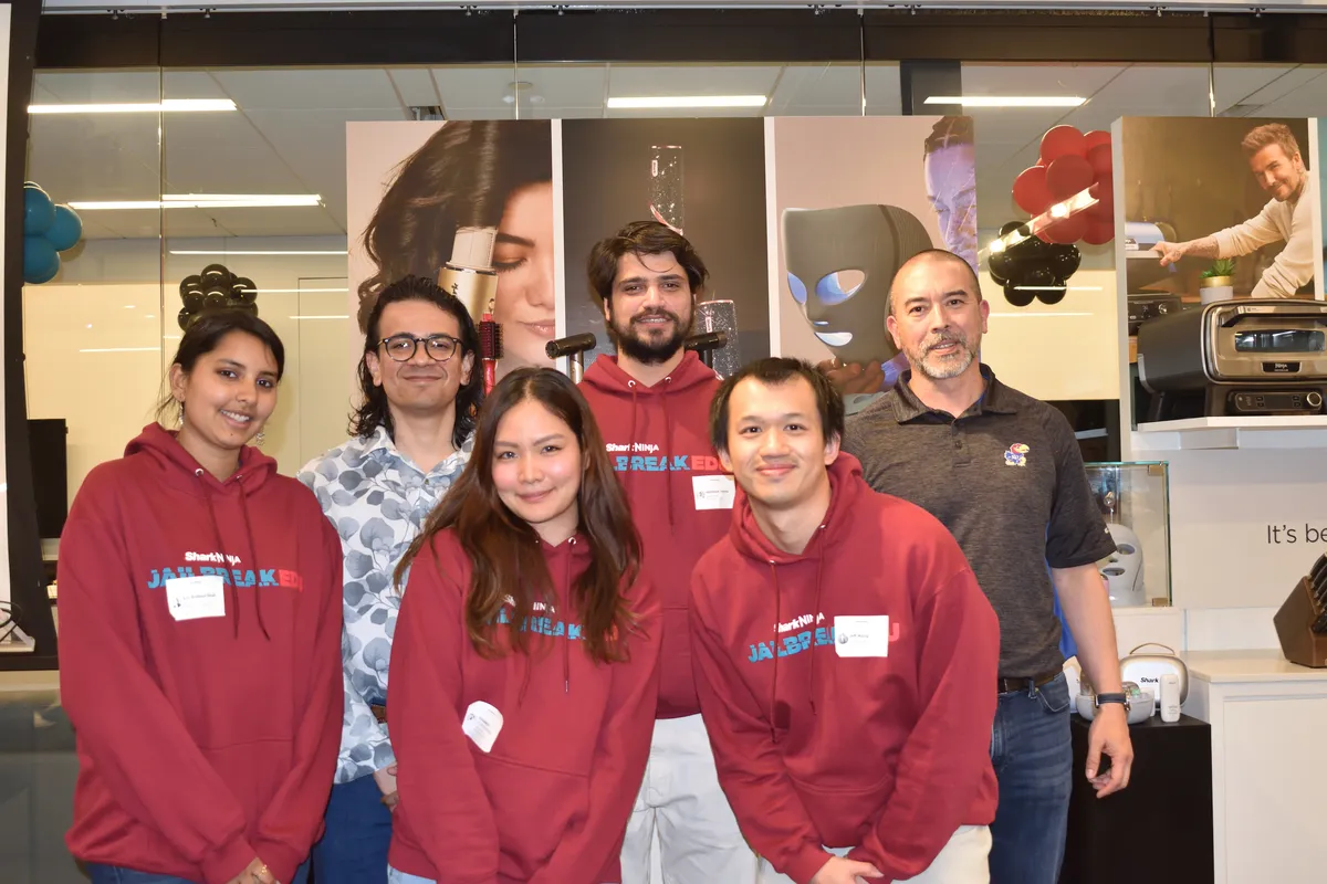 Brown-hallgatók nyertek díjakat egy AI-hackathonon