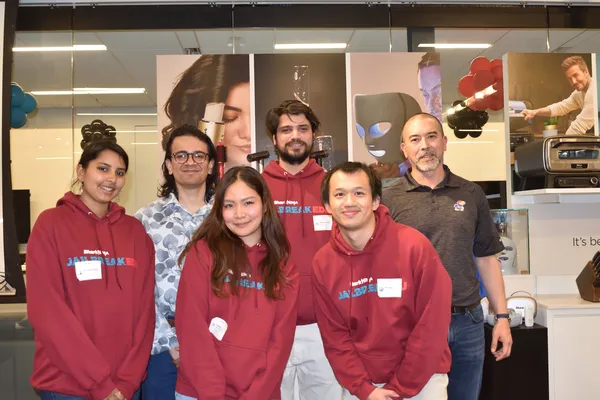 Brown-hallgatók nyertek díjakat egy AI-hackathonon
