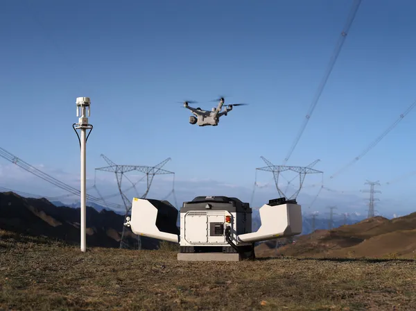 A DJI Dock 4 drónállomása 25 másodperc alatt cserél akkumulátort
