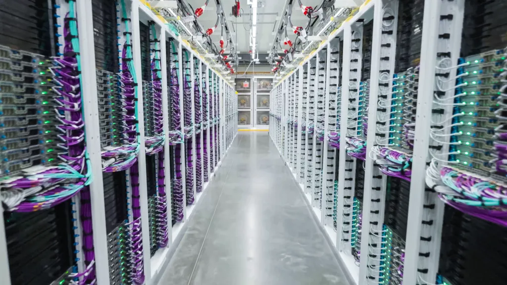 AI hírek 10.14.: Microsoft-infrastruktúra, multimodális modellek és ügynöki rendszerek