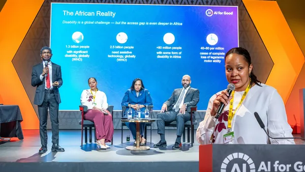 Offline mikroszkóp és agyvezérelt robot segítheti Afrikát
