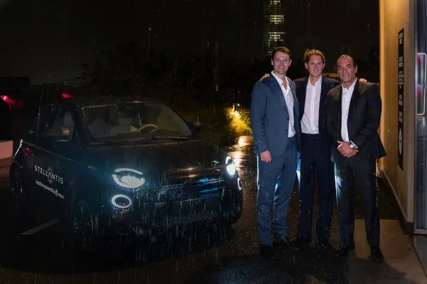 A Fiat 500e-ben és a Maserati Grecaléban is tesztelik a Wayve AI-ját
